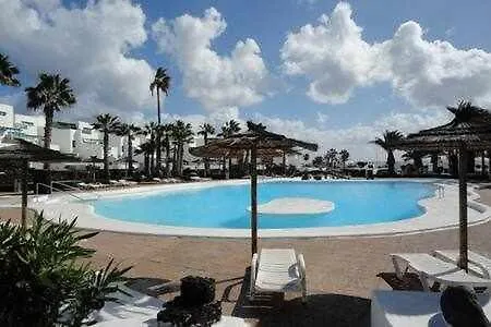 Bonito apartamento reformado, al lado del mar Costa Teguise