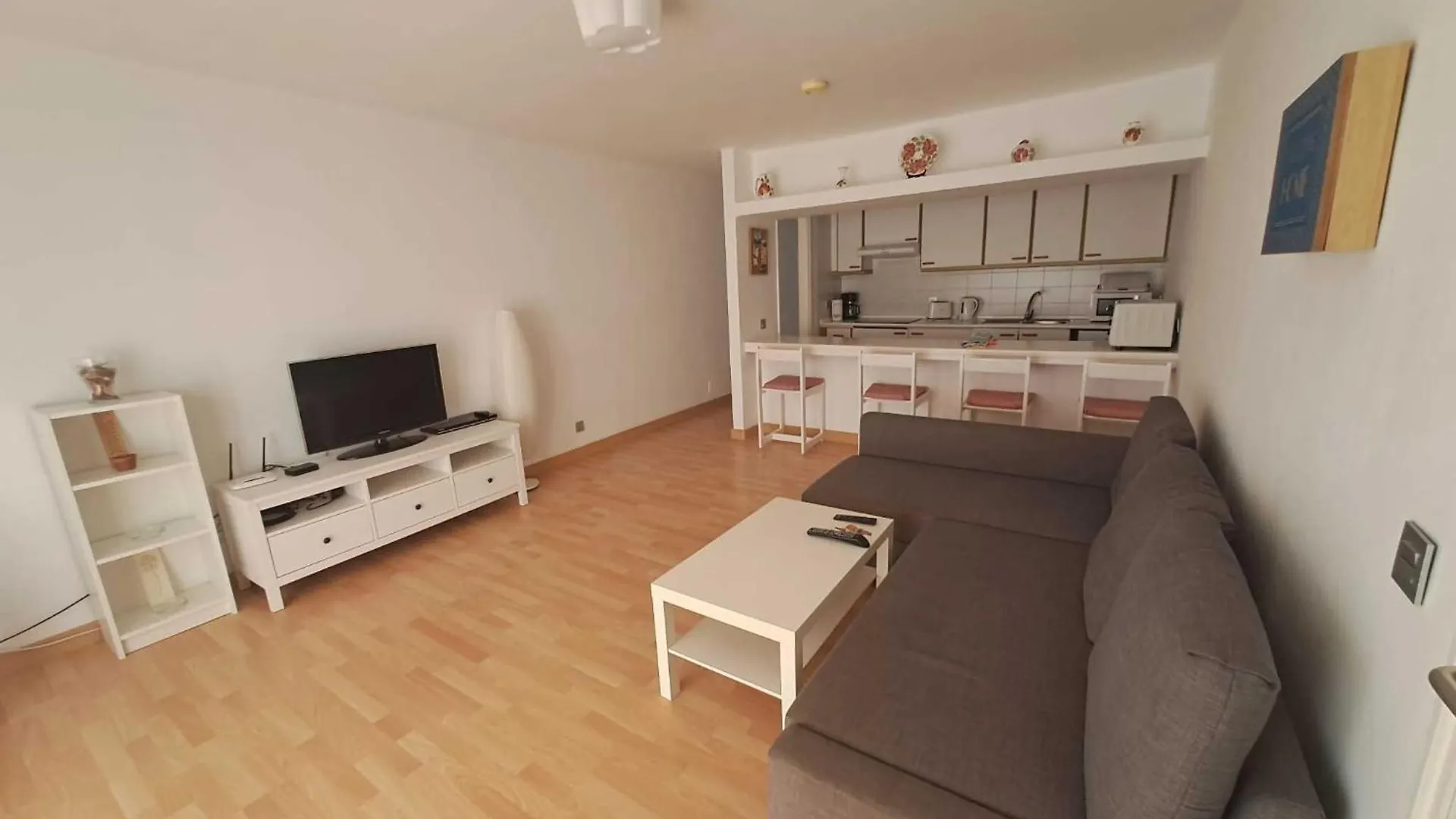 Bonito apartamento reformado, al lado del mar Costa Teguise